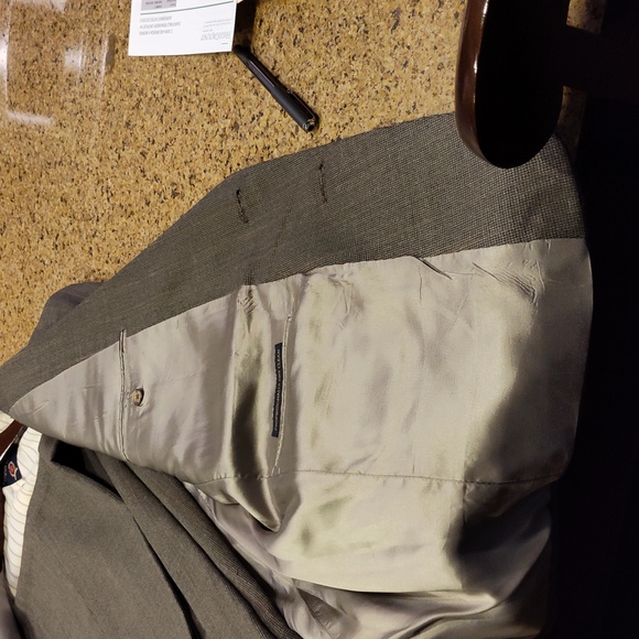 Tommy Hilfiger 100%wool suit 42R - Picture 4 of 5